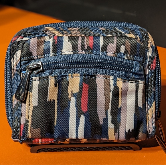 Lug Splits Compact RFID Wallet - Riverwalk Navy, LIKE NEW โจDISCONTINUED!โจ - Picture 2 of 8